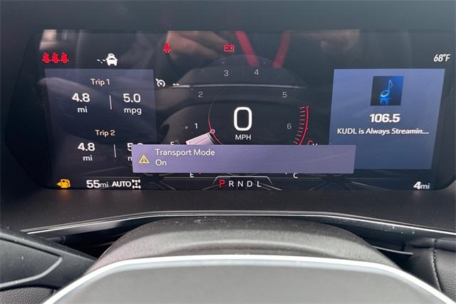 2025 GMC Canyon Vehicle Photo in ELK GROVE, CA 95757-8703