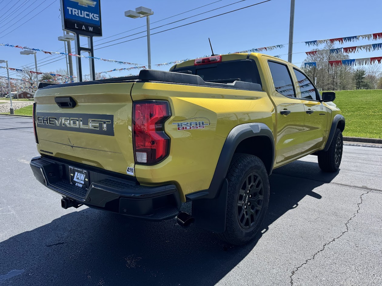 2023 Chevrolet Colorado Vehicle Photo in BOONVILLE, IN 47601-9633