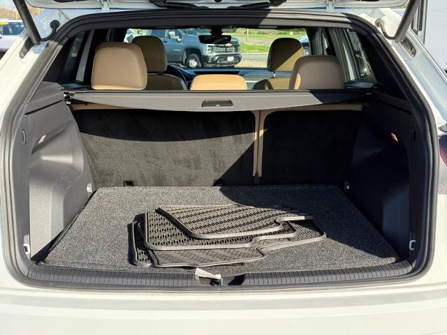 2020 Volkswagen Atlas Cross Sport Vehicle Photo in COLUMBIA, MO 65203-3903
