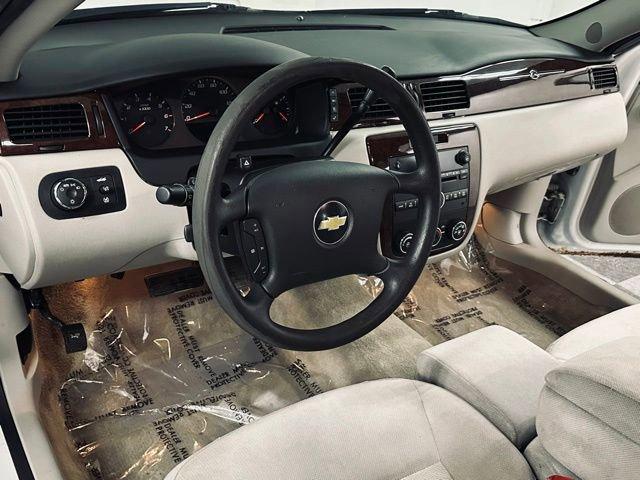 2011 Chevrolet Impala Vehicle Photo in MEDINA, OH 44256-9631