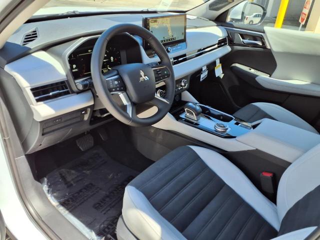 2025 Mitsubishi Outlander Vehicle Photo in Tampa, FL 33612