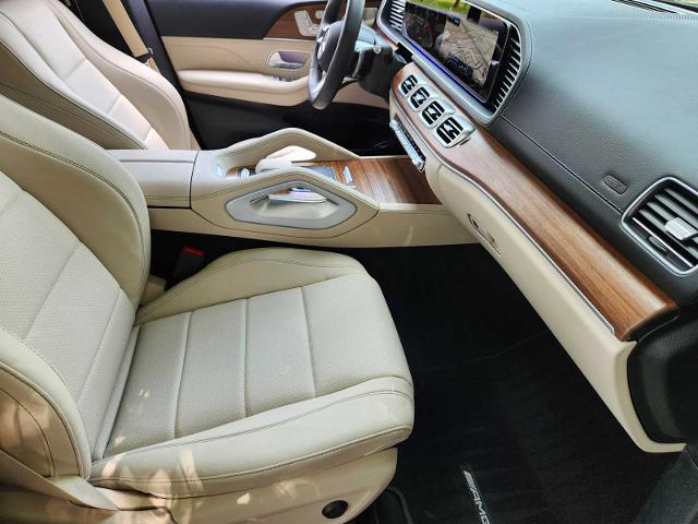2025 Mercedes-Benz GLS Vehicle Photo in HOUSTON, TX 77079