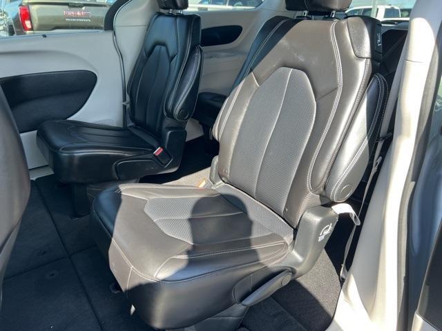 2023 Chrysler Pacifica Vehicle Photo in GREEN BAY, WI 54304-5303