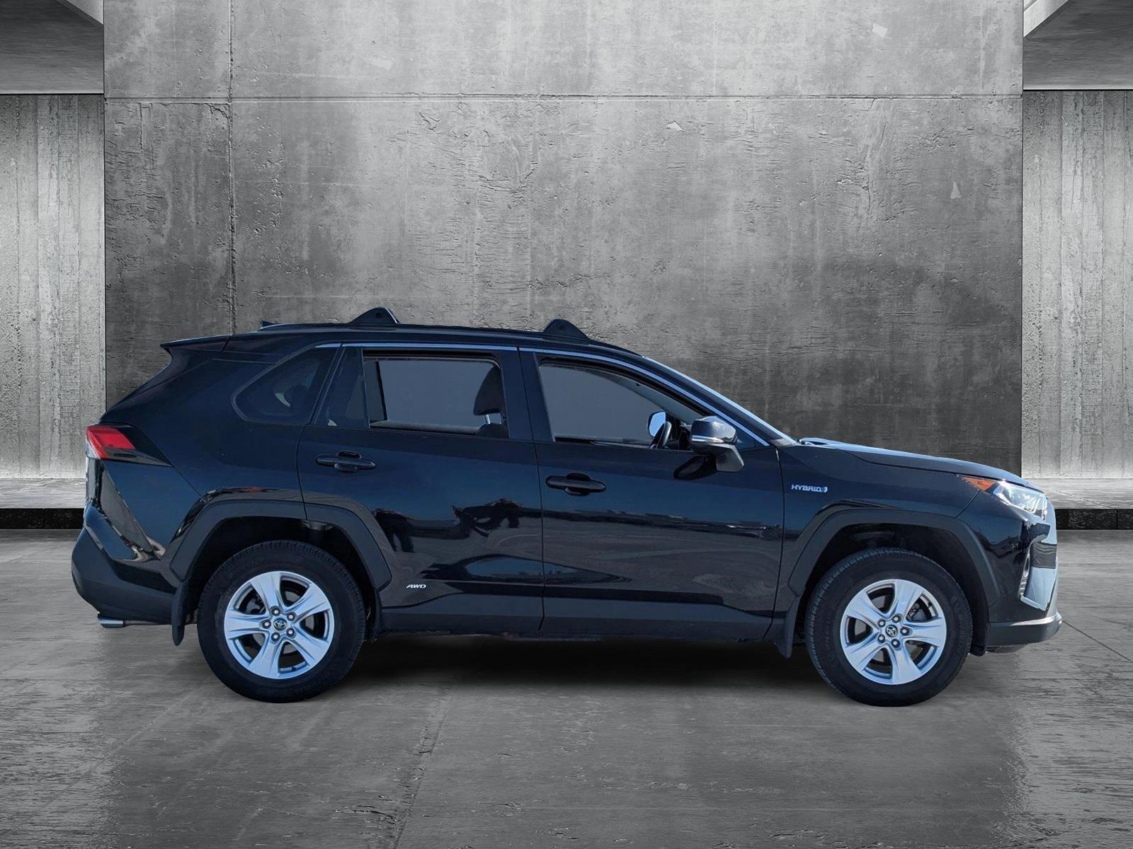 2020 Toyota RAV4 Vehicle Photo in Ft. Myers, FL 33907