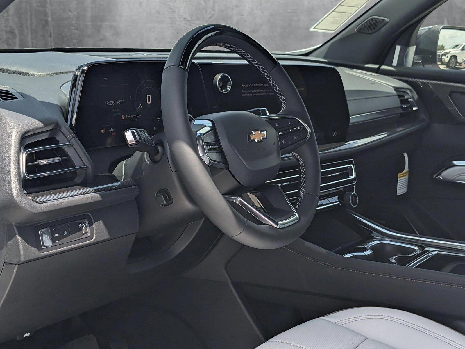 2025 Chevrolet Traverse Vehicle Photo in PEMBROKE PINES, FL 33024-6534