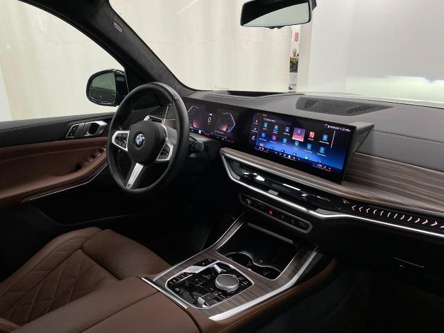 2025 BMW X7 xDrive40i Vehicle Photo in Appleton, WI 54913