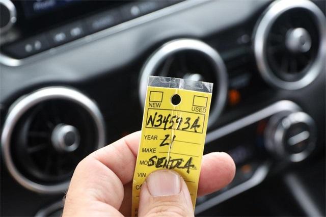 2021 Nissan Sentra Vehicle Photo in Hazelwood, MO 63042