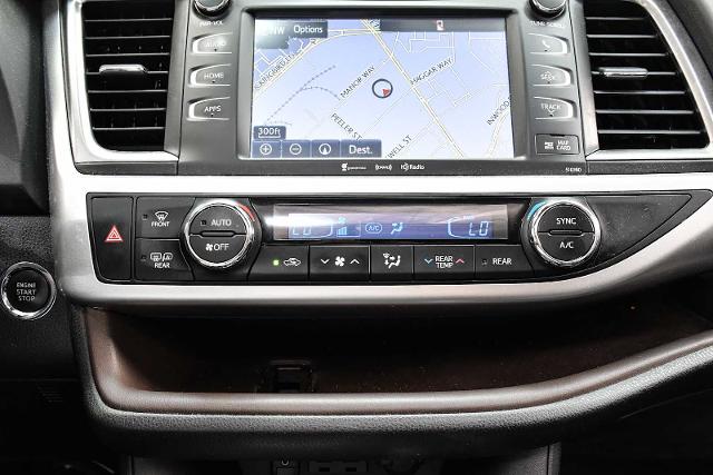2019 Toyota Highlander Vehicle Photo in DALLAS, TX 75235