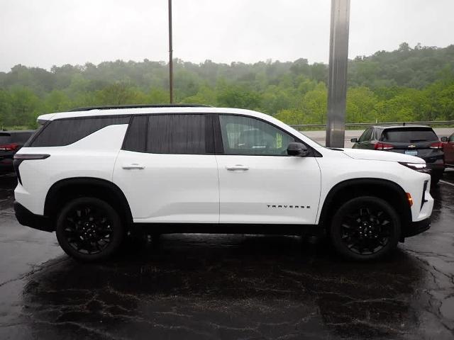 2024 Chevrolet Traverse Vehicle Photo in ZELIENOPLE, PA 16063-2910