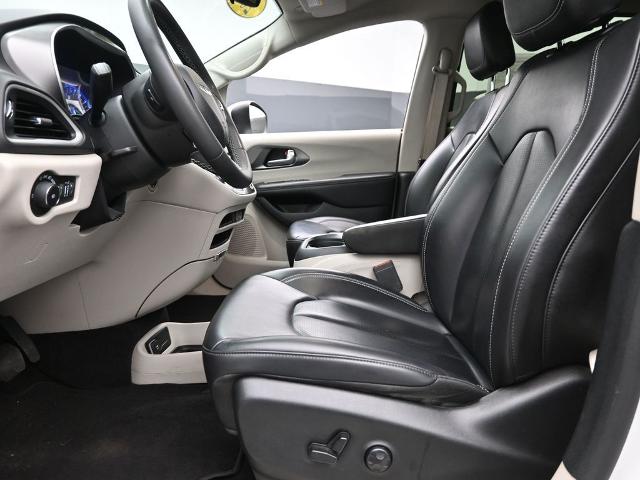 2023 Chrysler Pacifica Vehicle Photo in Cedar Rapids, IA 52402