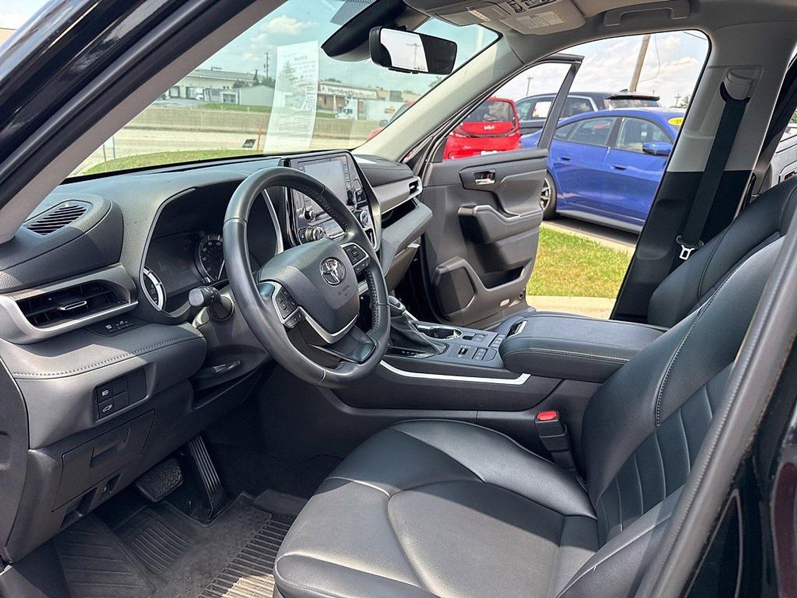 2022 Toyota Highlander Vehicle Photo in Harrisburg, PA 17111
