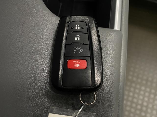 2022 Toyota Highlander Vehicle Photo in Appleton, WI 54913