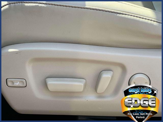 2019 Toyota Highlander Vehicle Photo in Roslyn, NY 11576