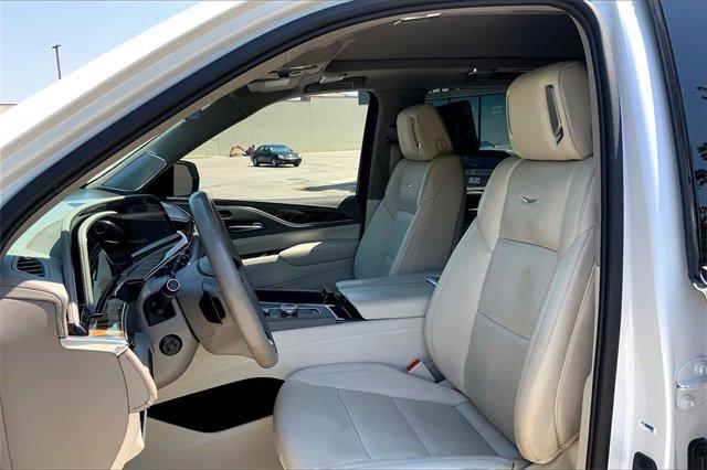 2023 Cadillac Escalade Vehicle Photo in KANSAS CITY, MO 64114-4545