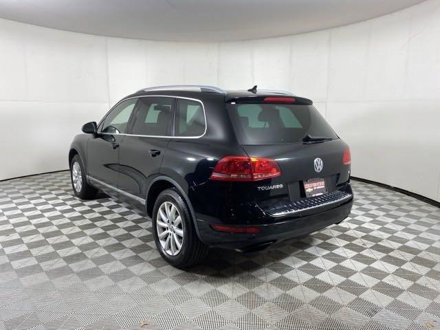 2012 Volkswagen Touareg Vehicle Photo in MEDINA, OH 44256-9001