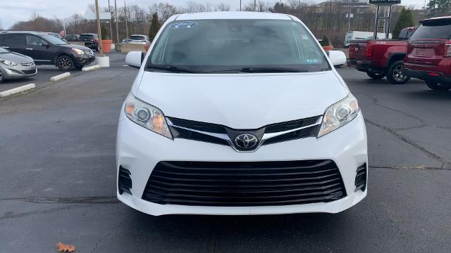 2020 Toyota Sienna Vehicle Photo in MOON TOWNSHIP, PA 15108-2571