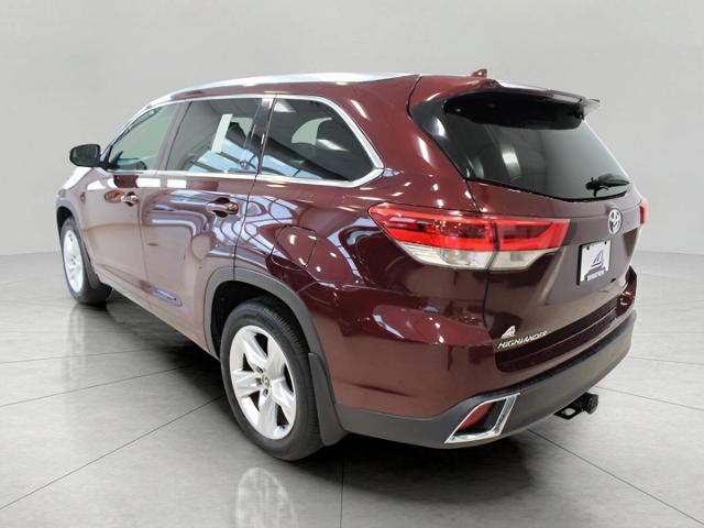 2018 Toyota Highlander Vehicle Photo in Green Bay, WI 54304