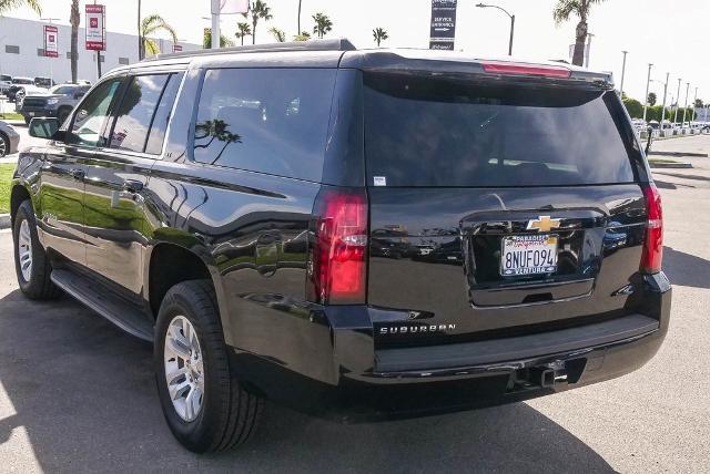 2018 Chevrolet Suburban Vehicle Photo in VENTURA, CA 93003-8585