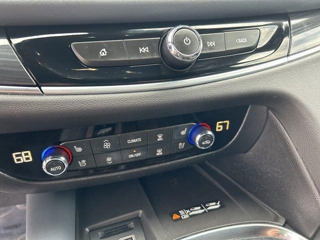 2022 Buick Enclave Vehicle Photo in MEDINA, OH 44256-9631