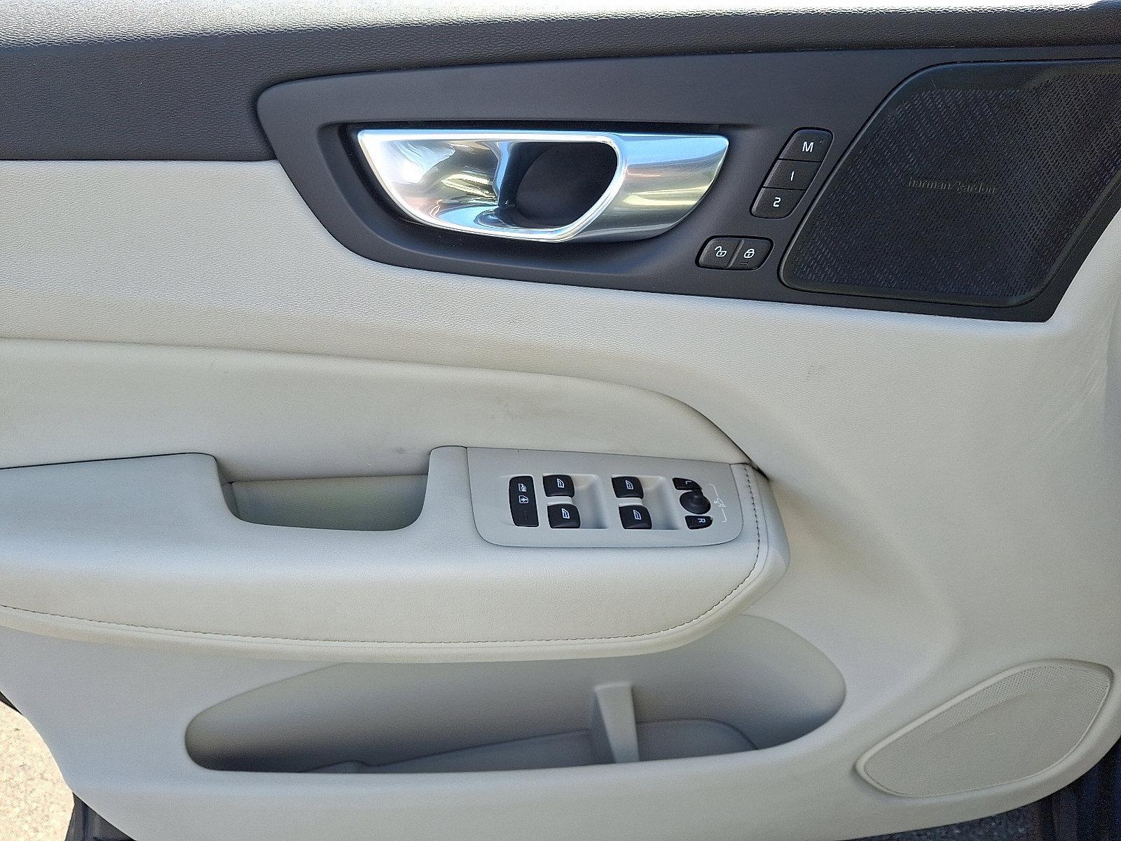 2023 Volvo XC60 Vehicle Photo in Trevose, PA 19053