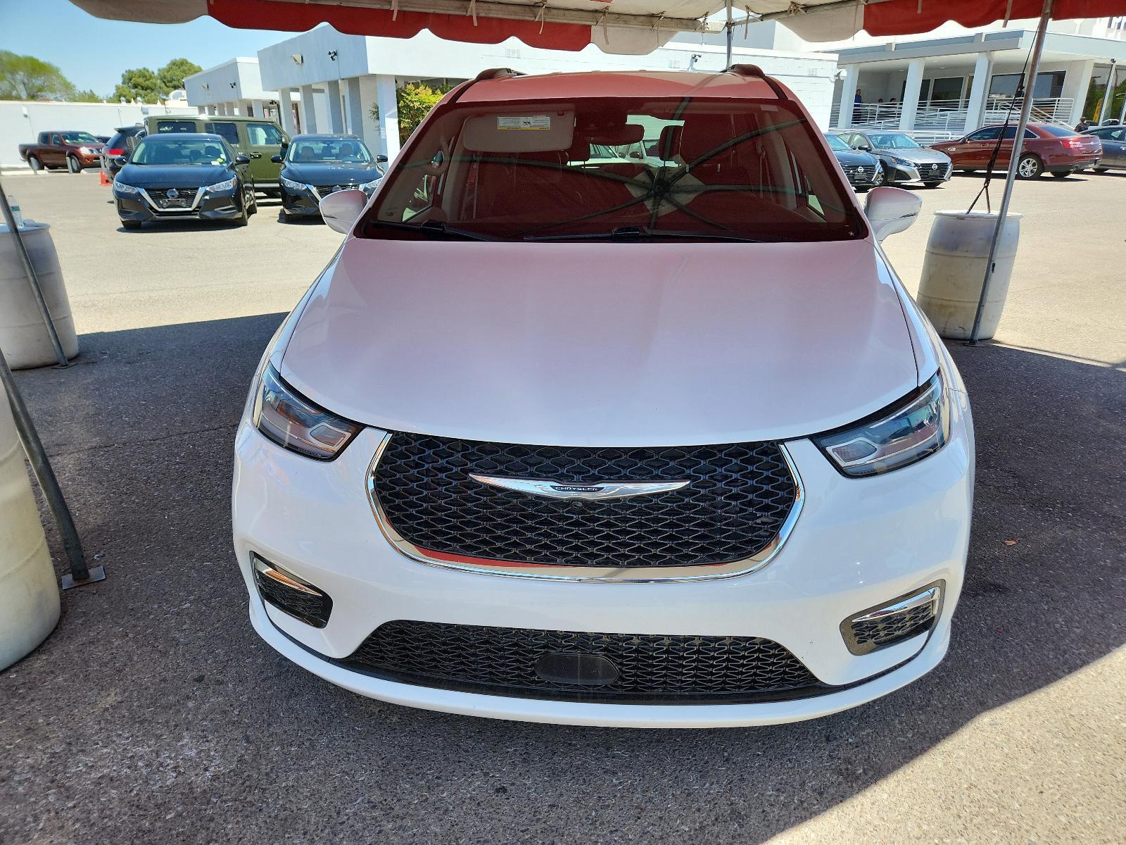 Used 2022 Chrysler Pacifica Touring L with VIN 2C4RC1BG1NR197675 for sale in Albuquerque, NM