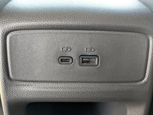 2025 Chevrolet Trax Vehicle Photo in BRUNSWICK, GA 31525-1881