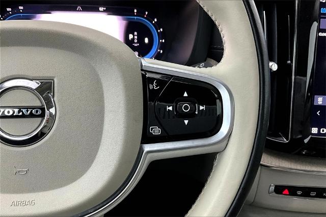 2022 Volvo XC60 Vehicle Photo in Grapevine, TX 76051
