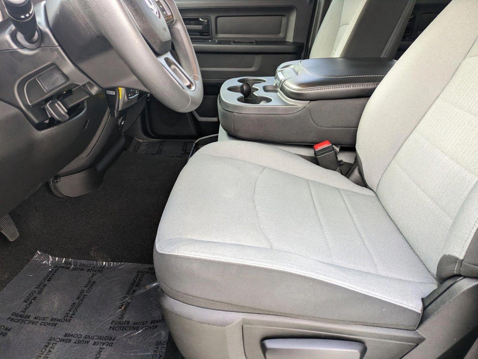 2023 Ram 1500 Classic Vehicle Photo in ORLANDO, FL 32812-3021