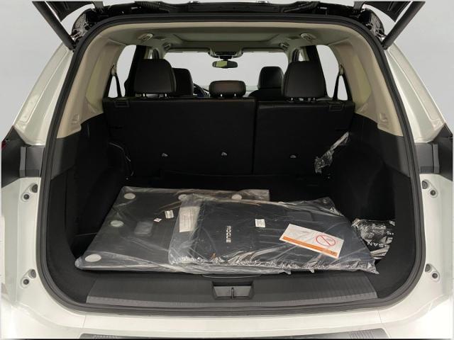 2025 Nissan Rogue Vehicle Photo in Appleton, WI 54913