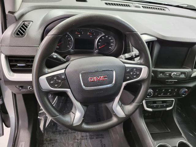 2024 GMC Terrain Vehicle Photo in GREEN BAY, WI 54303-3330