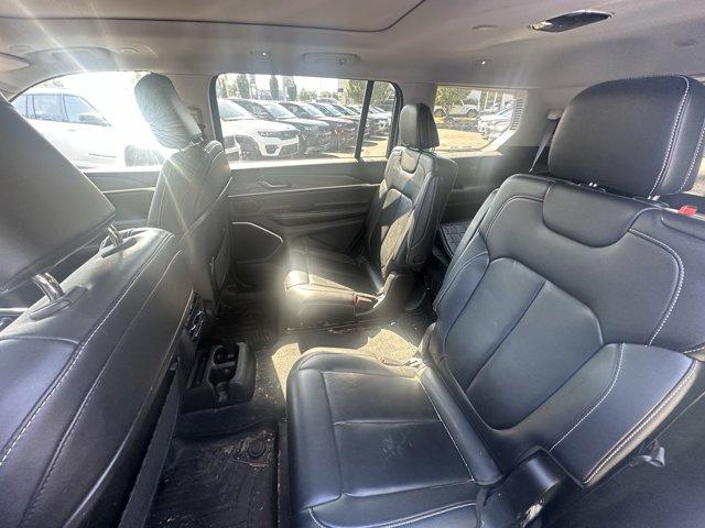 2022 Jeep Grand Cherokee L Vehicle Photo in Doylsetown, PA 18901