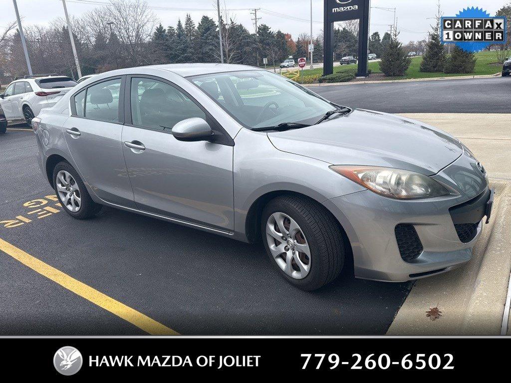 2013 Mazda Mazda3 Vehicle Photo in Saint Charles, IL 60174