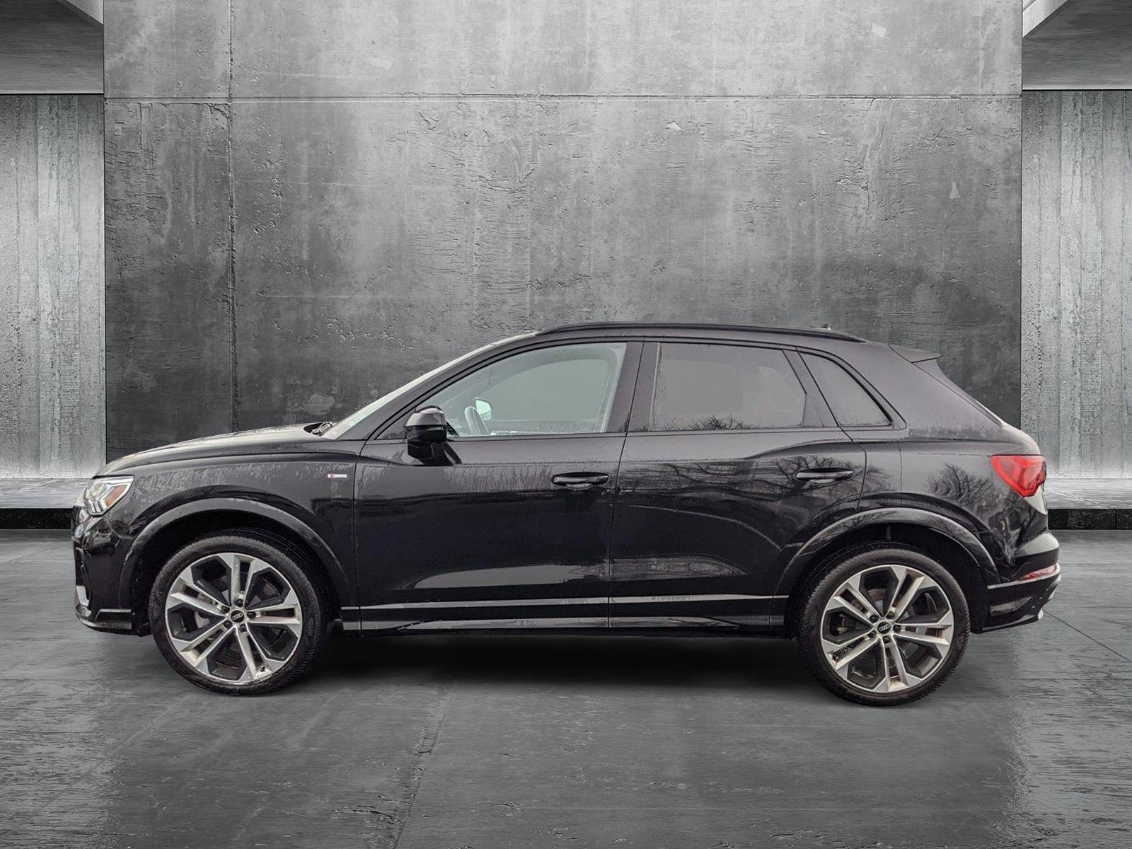 2022 Audi Q3 Vehicle Photo in Cockeysville, MD 21030