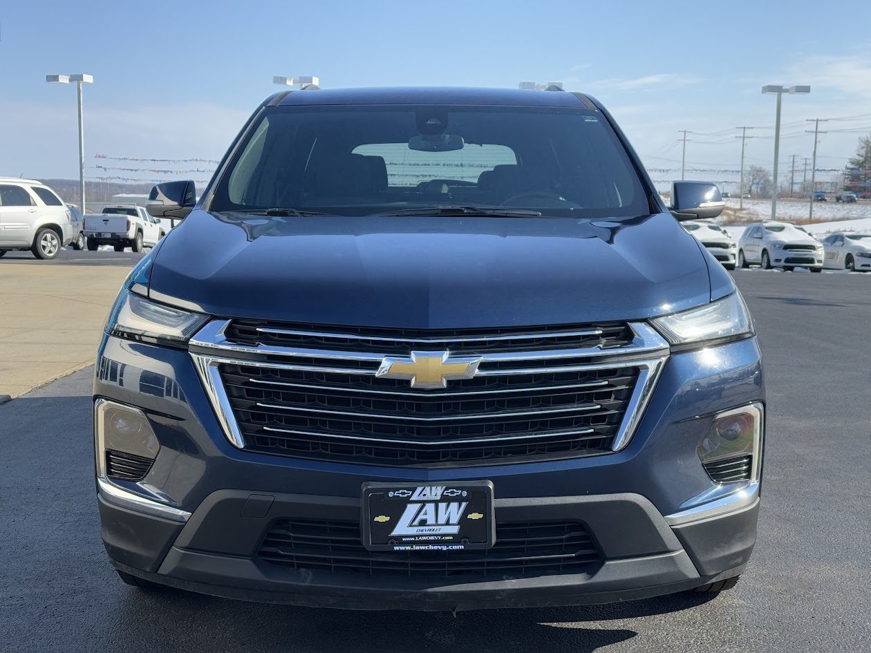 2023 Chevrolet Traverse Vehicle Photo in BOONVILLE, IN 47601-9633