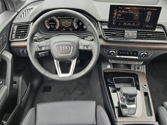 2025 Audi Q5 Sportback Vehicle Photo in SUGAR LAND, TX 77478