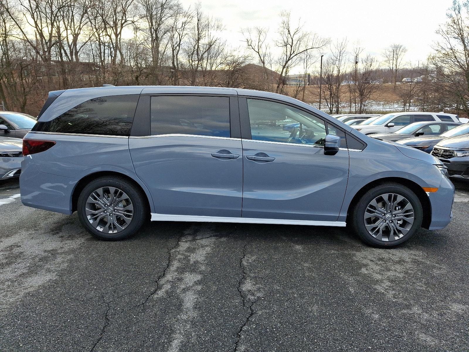 2025 Honda Odyssey Vehicle Photo in Harrisburg, PA 17111