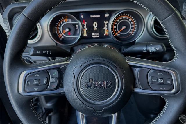 2023 Jeep Gladiator Vehicle Photo in ELK GROVE, CA 95757-8703