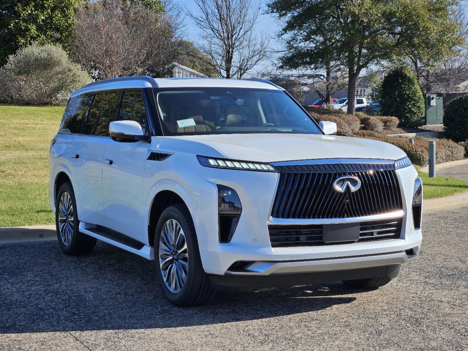 2025 INFINITI QX80 Vehicle Photo in Fort Worth, TX 76132