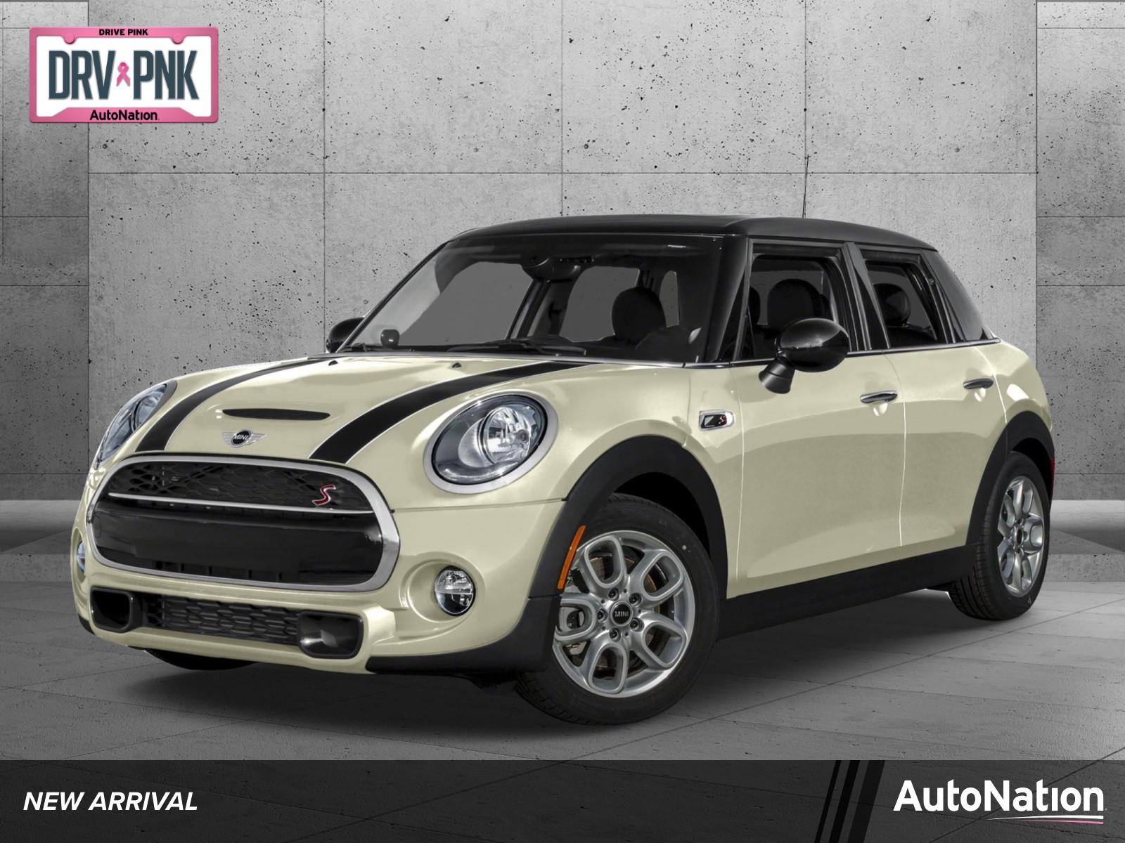 2015 MINI Cooper S Hardtop 4 Door Vehicle Photo in Memphis, TN 38128