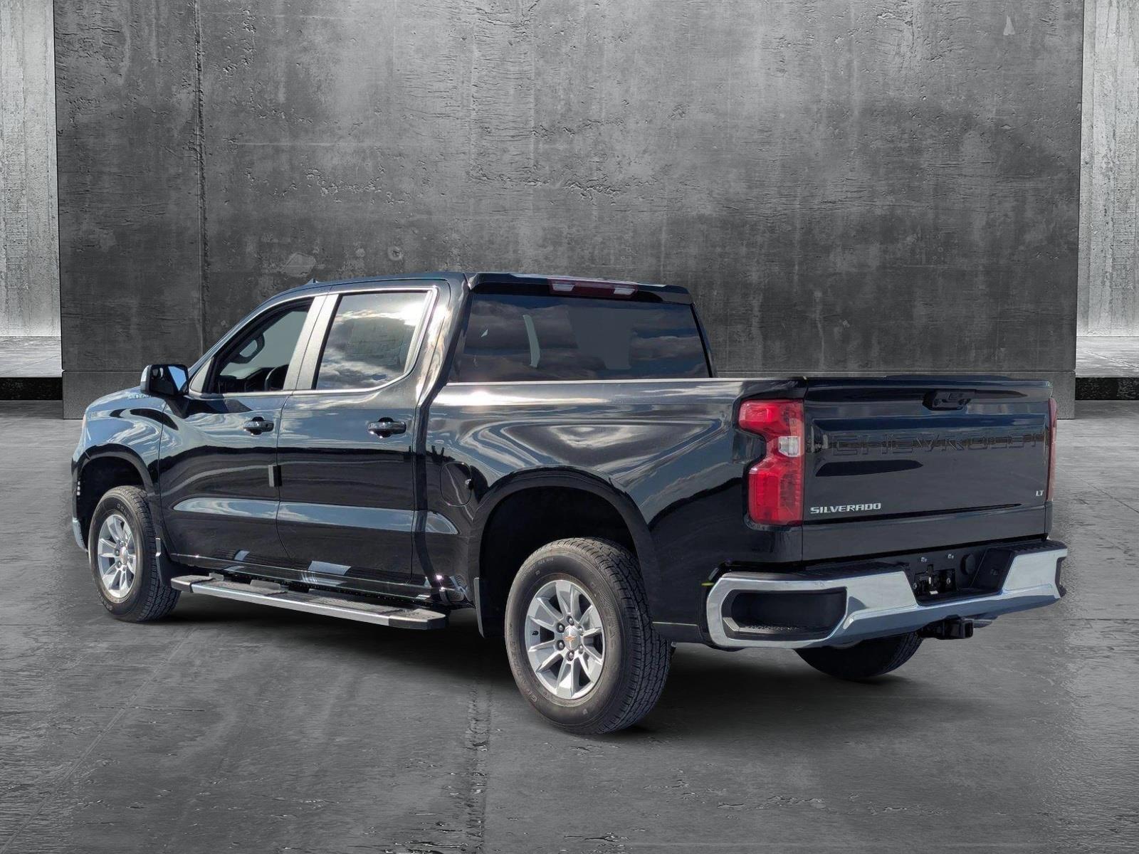 2025 Chevrolet Silverado 1500 Vehicle Photo in PEMBROKE PINES, FL 33024-6534