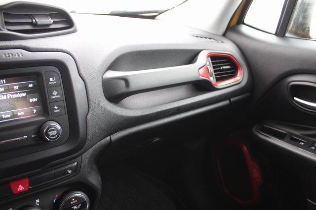 2015 Jeep Renegade Vehicle Photo in SAINT CLAIRSVILLE, OH 43950-8512