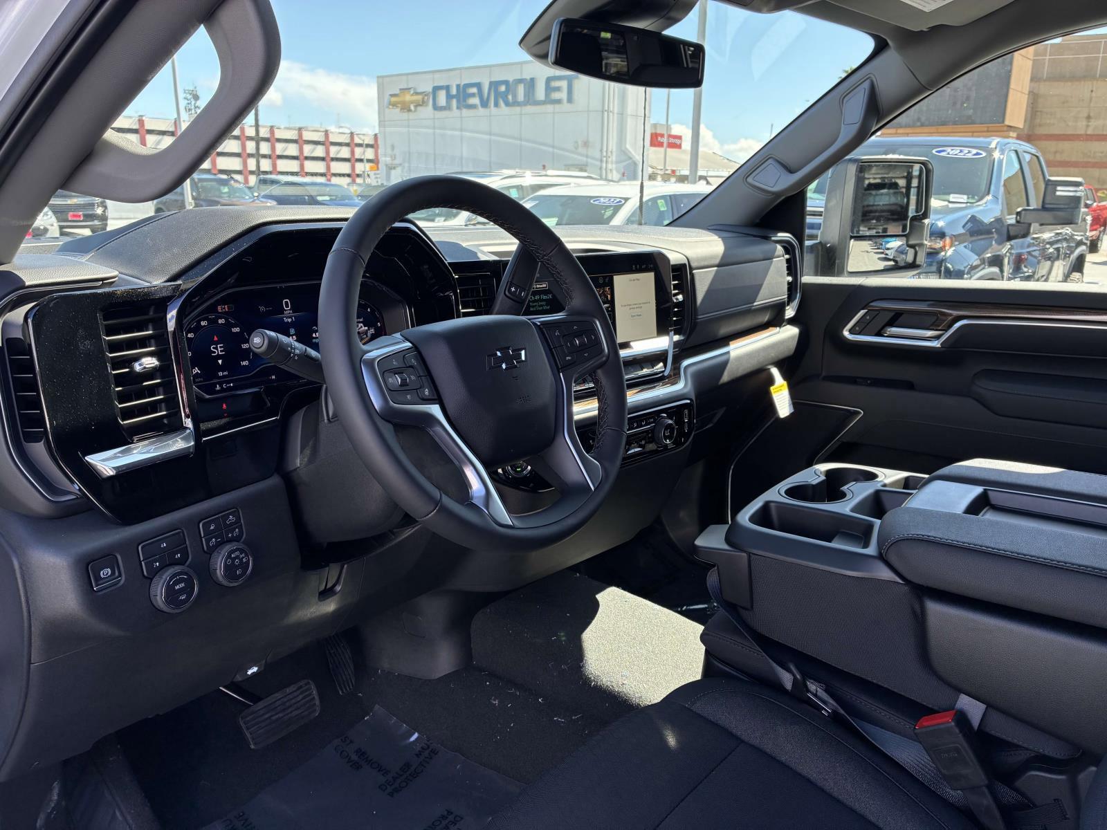 2025 Chevrolet Silverado 2500 HD Vehicle Photo in LOS ANGELES, CA 90007-3794