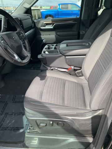 2022 Chevrolet Silverado 1500 Vehicle Photo in GREEN BAY, WI 54304-5303