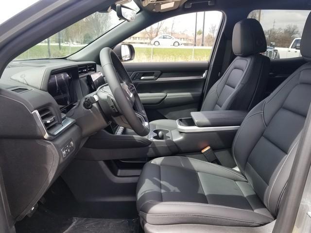 2025 GMC Terrain Vehicle Photo in ELYRIA, OH 44035-6349