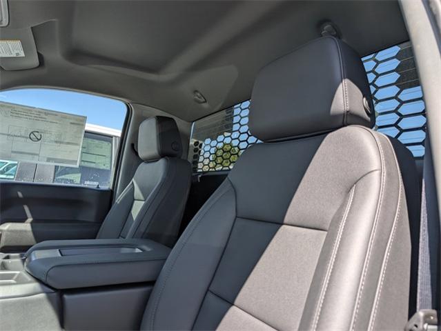 2025 Chevrolet Silverado 3500 HD CC Vehicle Photo in ENGLEWOOD, CO 80113-6708