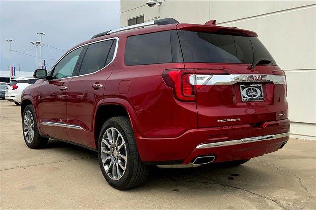 2022 GMC Acadia Vehicle Photo in TOPEKA, KS 66609-0000