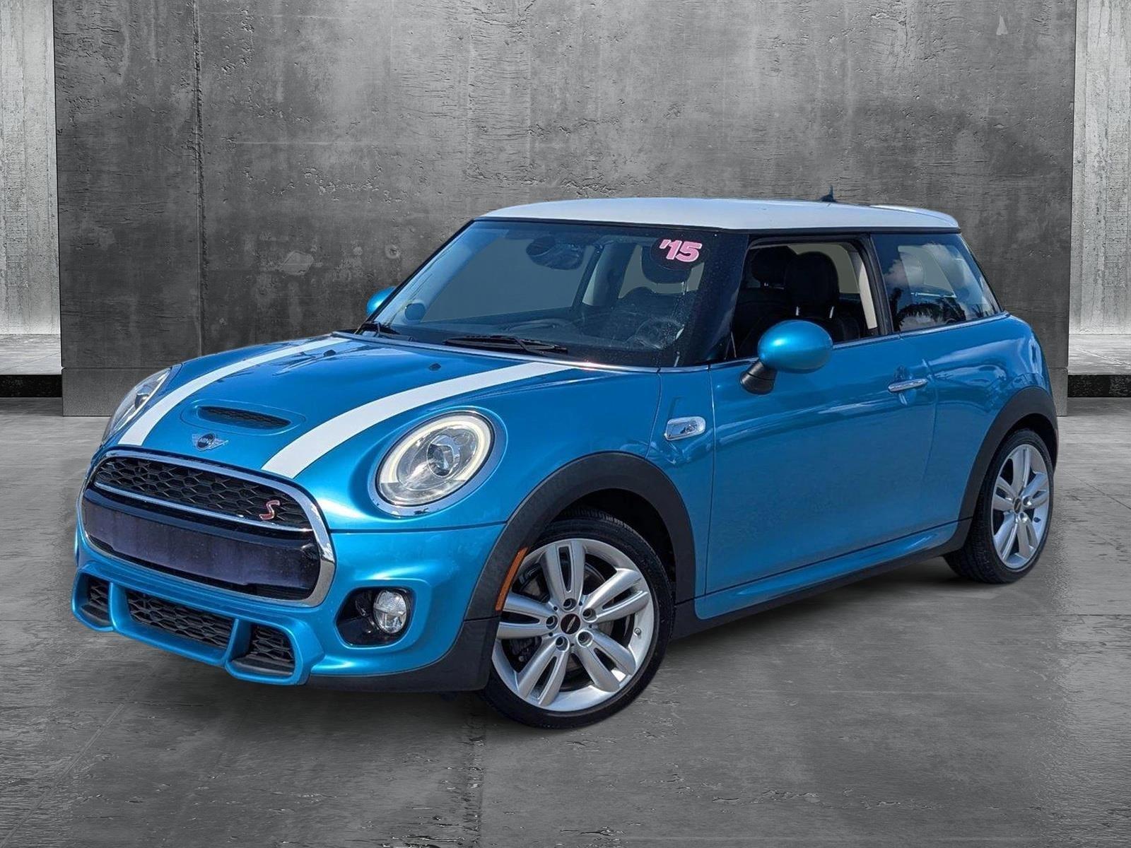 2015 MINI Cooper S Hardtop Vehicle Photo in Delray Beach, FL 33444