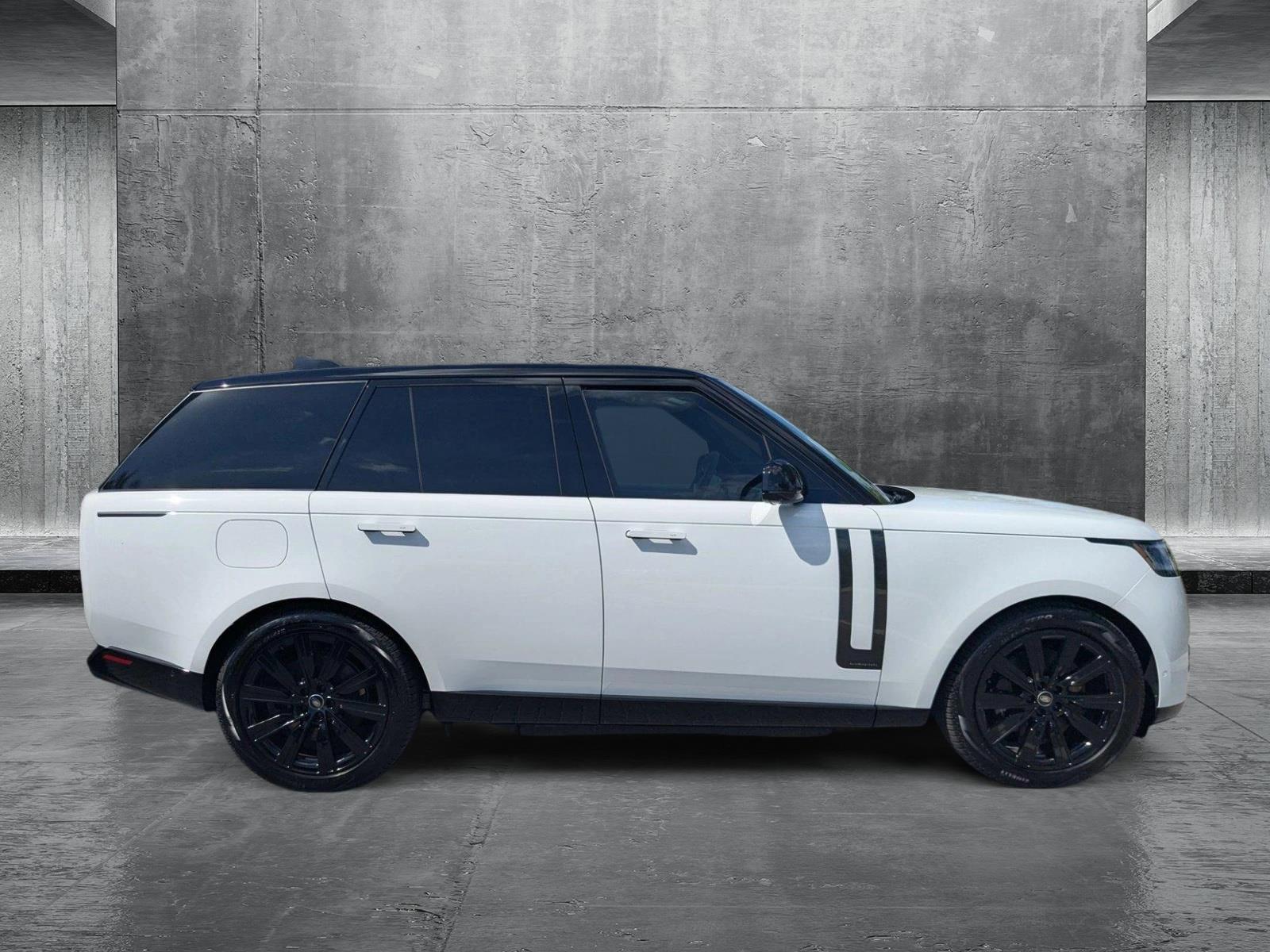 2025 Land Rover Range Rover Vehicle Photo in Pompano Beach, FL 33064