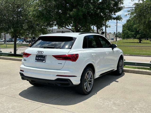 2025 Audi Q3 Vehicle Photo in HOUSTON, TX 77090