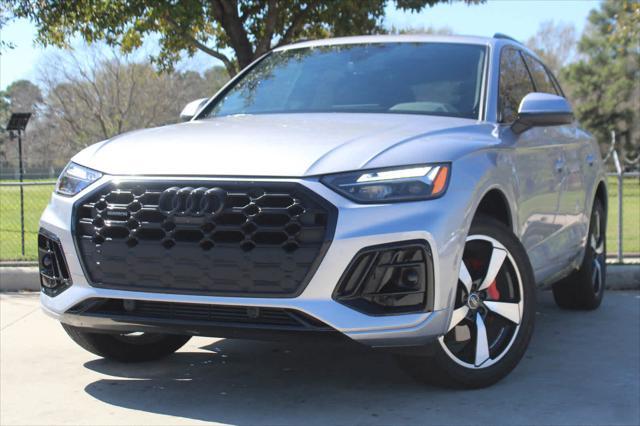 2024 Audi Q5 Vehicle Photo in HOUSTON, TX 77090